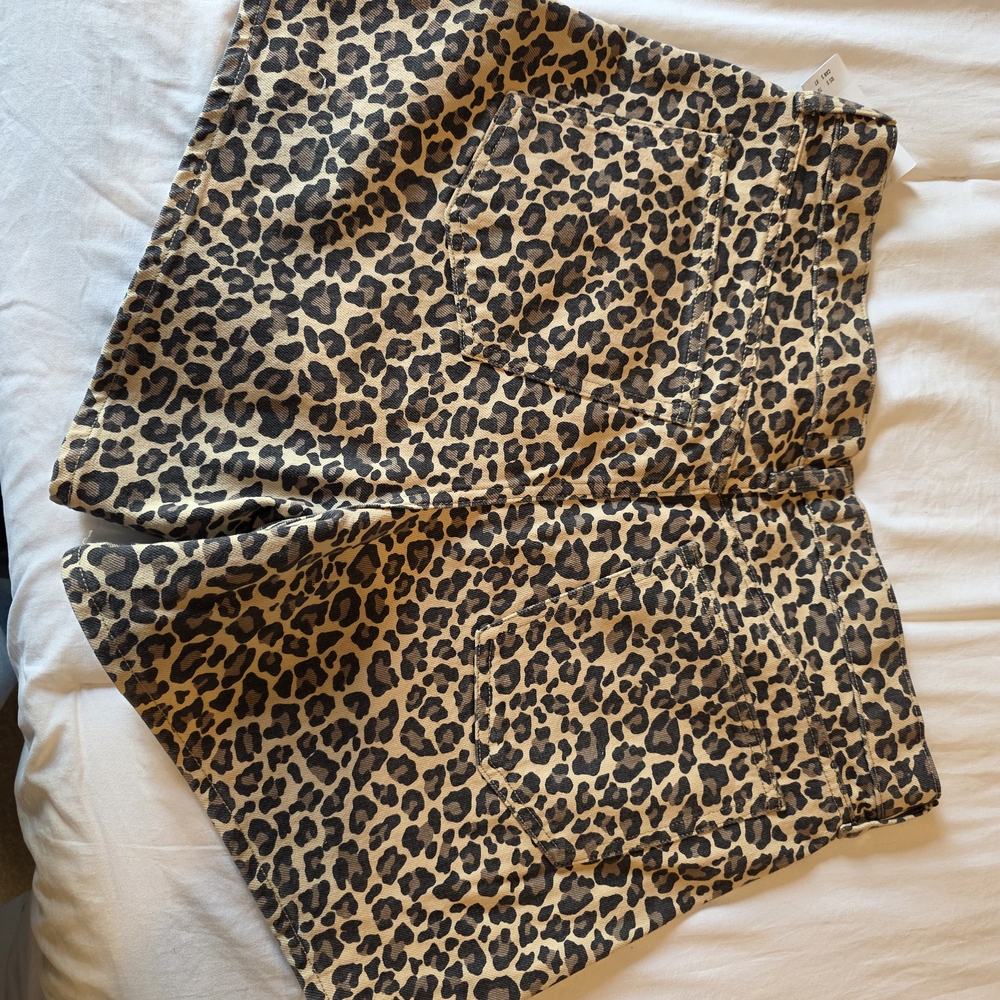 Leopard Print High Rise Dad Shorts